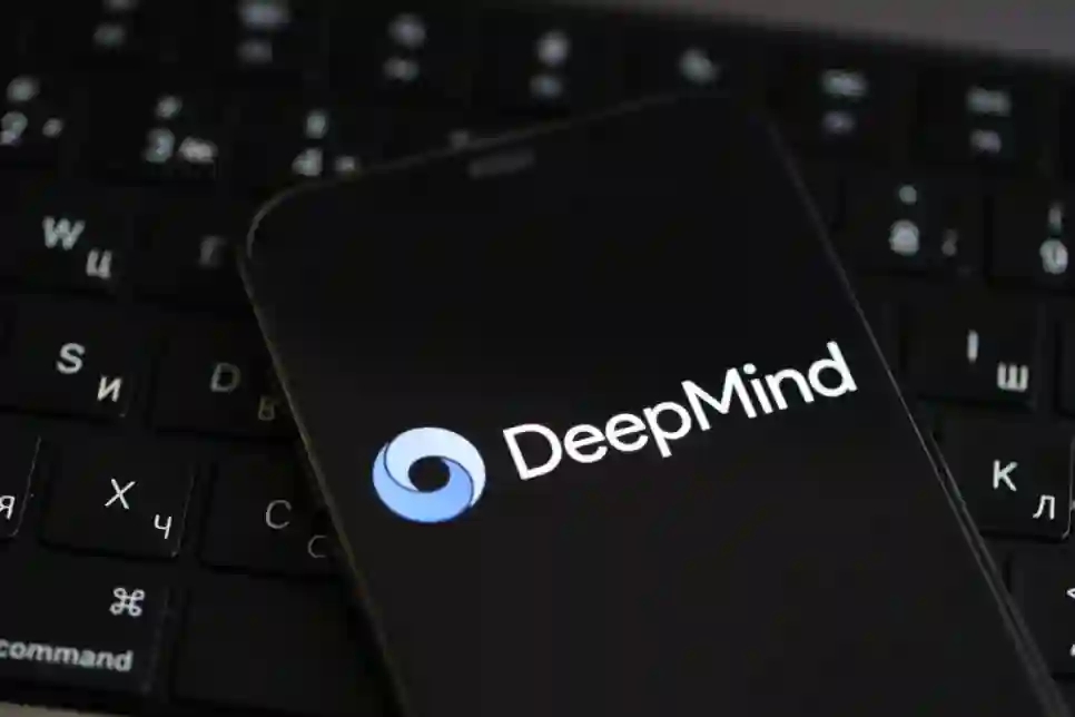 Stručnjaci iz DeepMinda: Umjetna inteligencija je prerasla ljudsko znanje