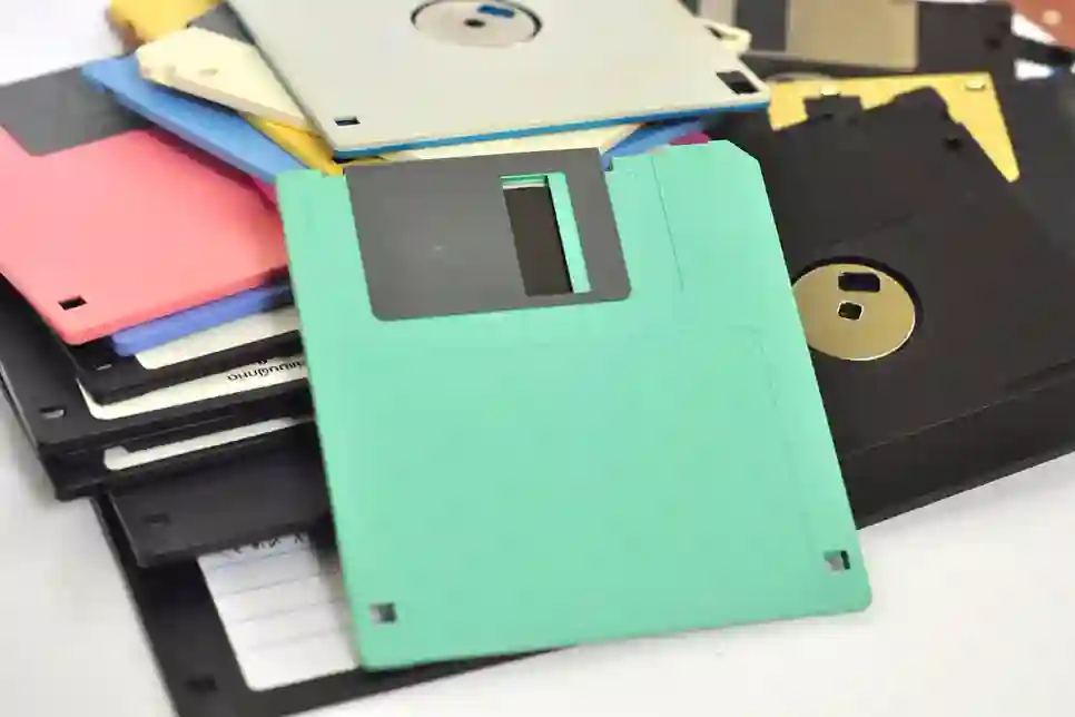 Linux maše zbogom floppy disku