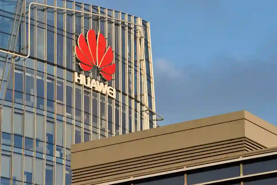 Francuska izbacuje Huawei iz telekom sektora
