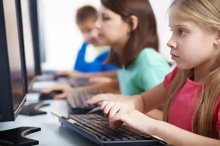 Prijavite svoju djecu i tinejdžere na besplatne radionice programiranja uz Coding Giants!