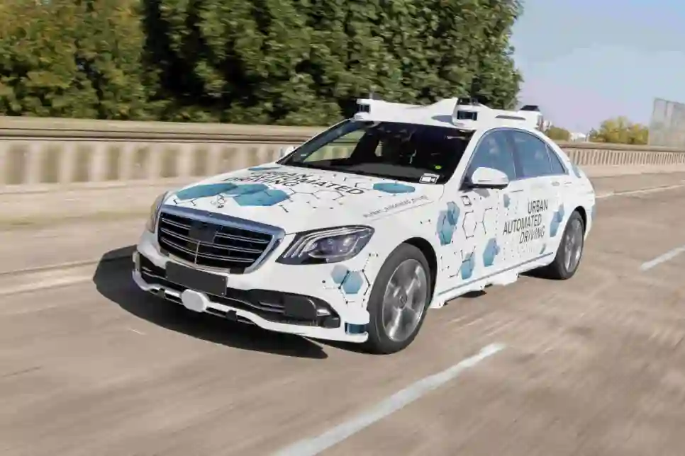 Bosch i Mercedes-Benz pokreću pilot-projekt za uslugu automatiziranog prijevoza u San Joseu