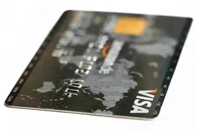 Erste banka prelazi na Visa debitne kartice uz mogućnost korištenja PayPala za poslovne i privatne korisnike