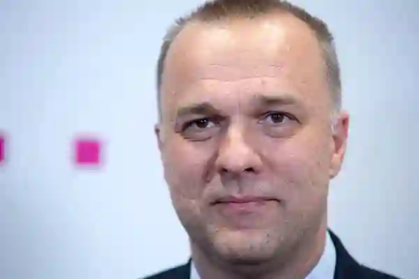 Država bi suludo investirala u „državni telekom“