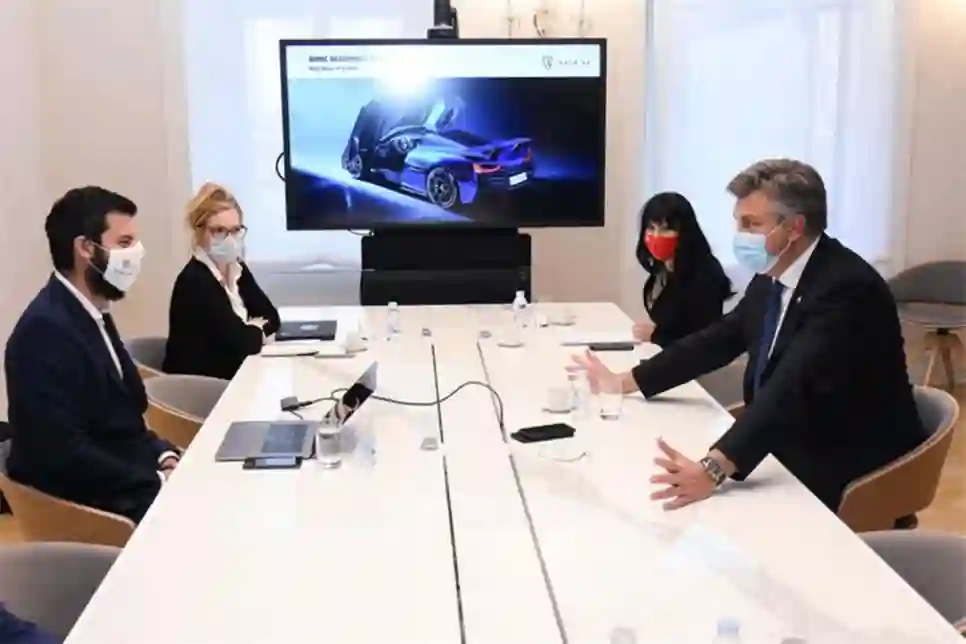 Plenković i Rimac o ulaganjima u razvoj industrije električnih automobila
