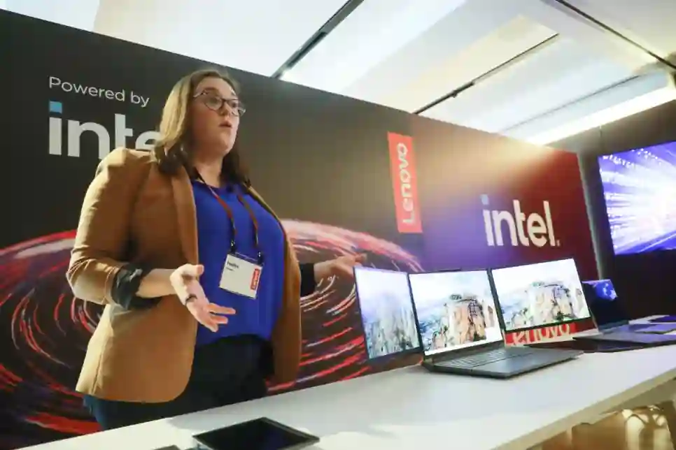 Lenovo na događanju MWC 2025 predstavio personaliziraniju, integriraniju i inovativniju hibridnu AI tehnologiju