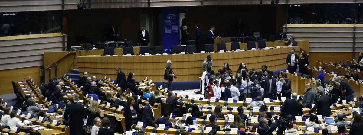 Europski parlament kaže da djeca moraju imati najmanje 16 godina za pristup društvenim mrežama