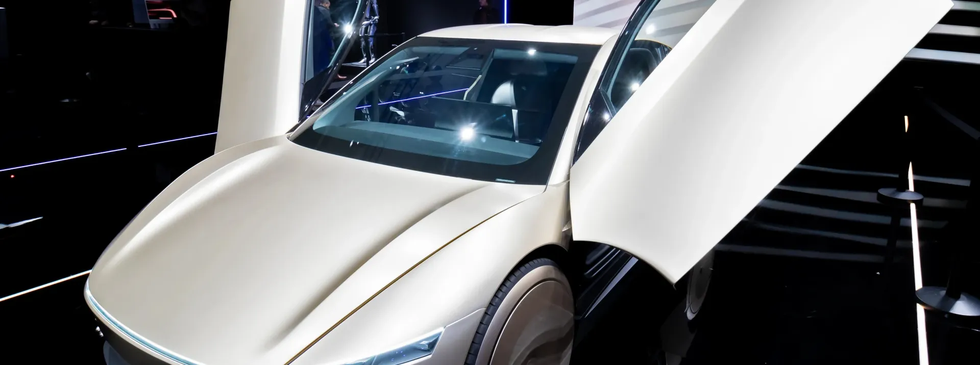 Tesla u Austinu započela testiranje potpuno autonomnih robotaksija bez vozača