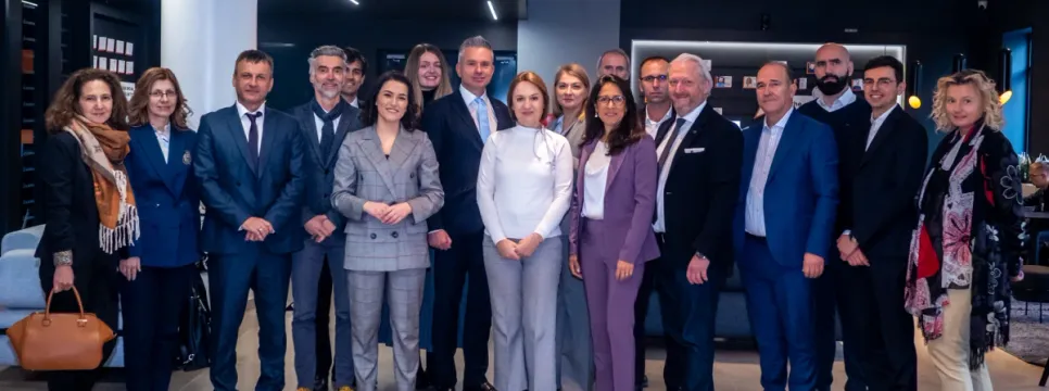 OECD odabrao Sveučilišta Algebra kao primjer dobre prakse
