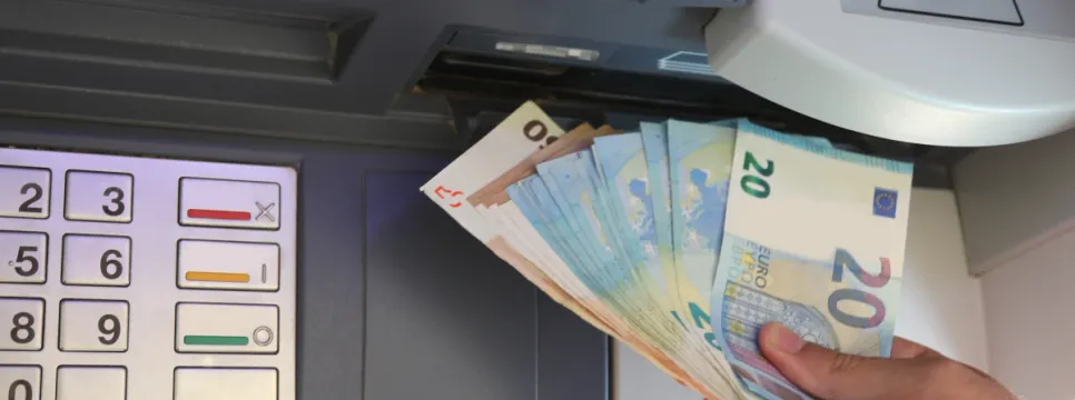 Plaće su na godišnjoj razini 'skočile' 12 posto, no rast je usporen u posljednjem kvartalu