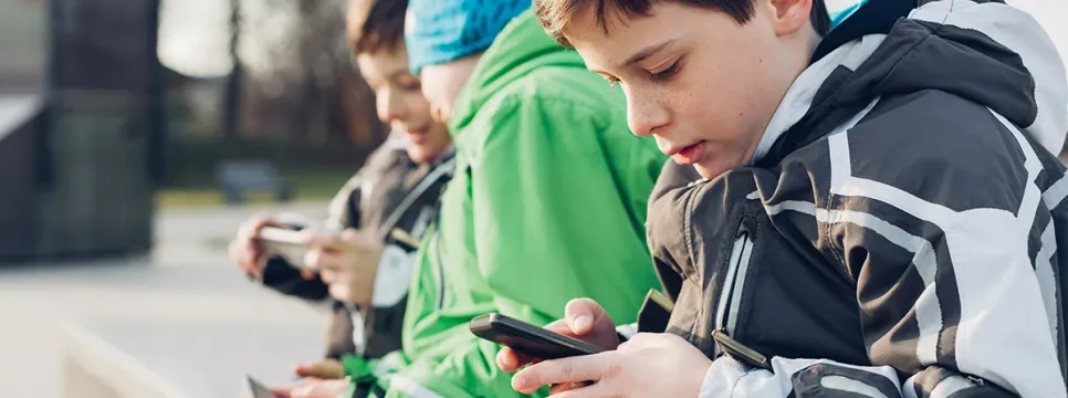 Kako zaštititi djetetov mobitel – vodič za roditelje