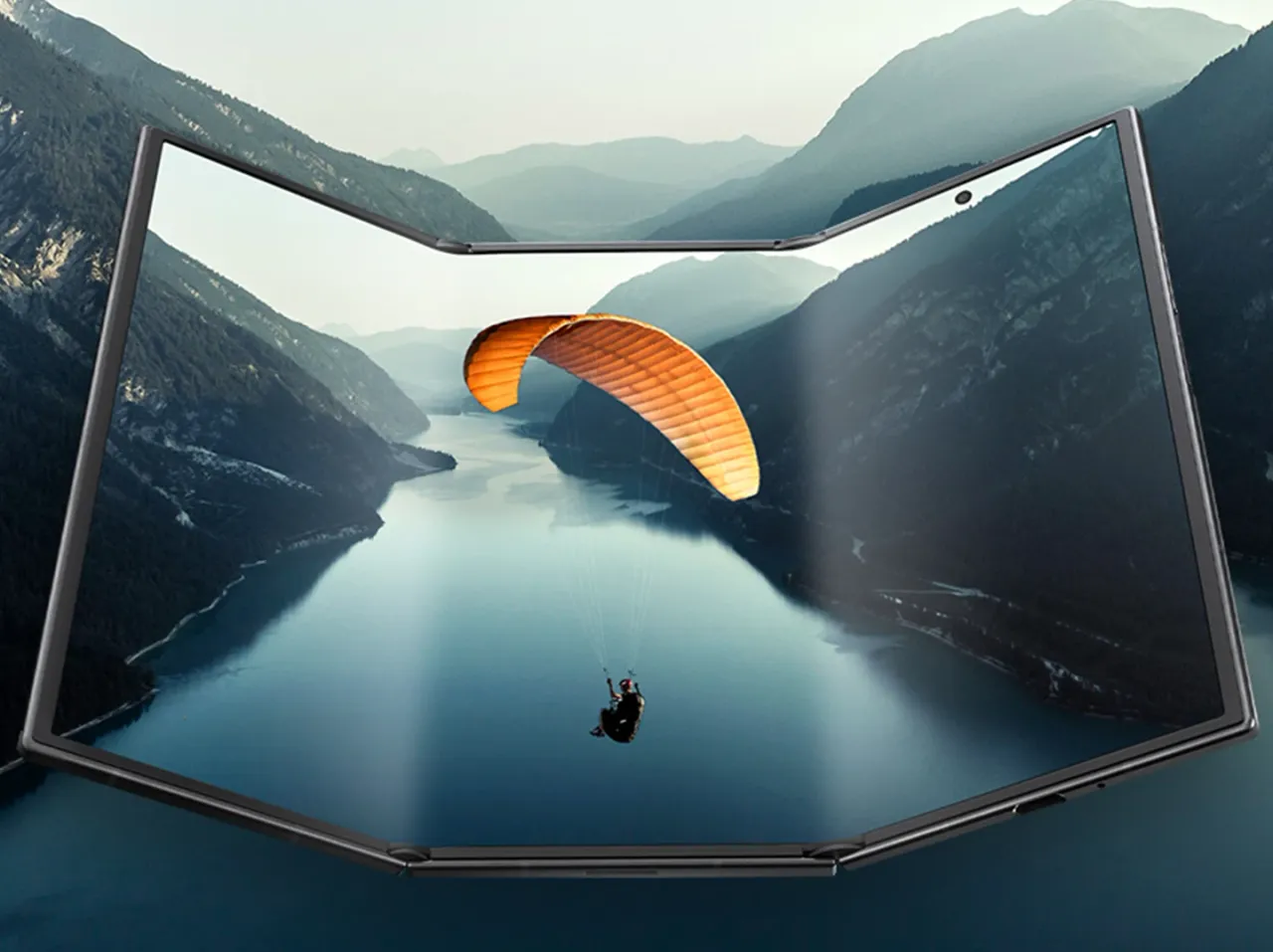 Samsung predstavio Galaxy Z TriFold preklopni pametni telefon