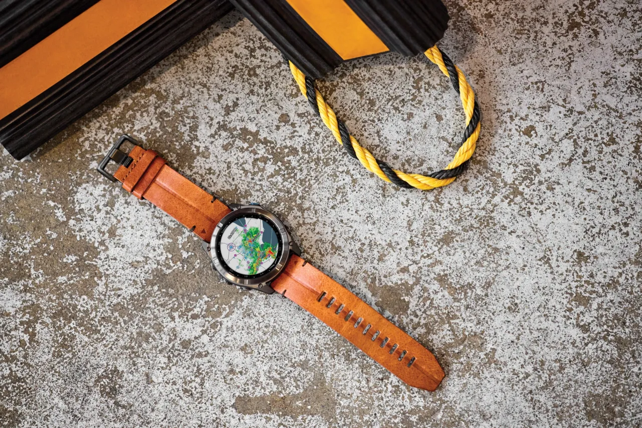 Garmin predstavio prvi pilotski pametni sat s inReach tehnologijom