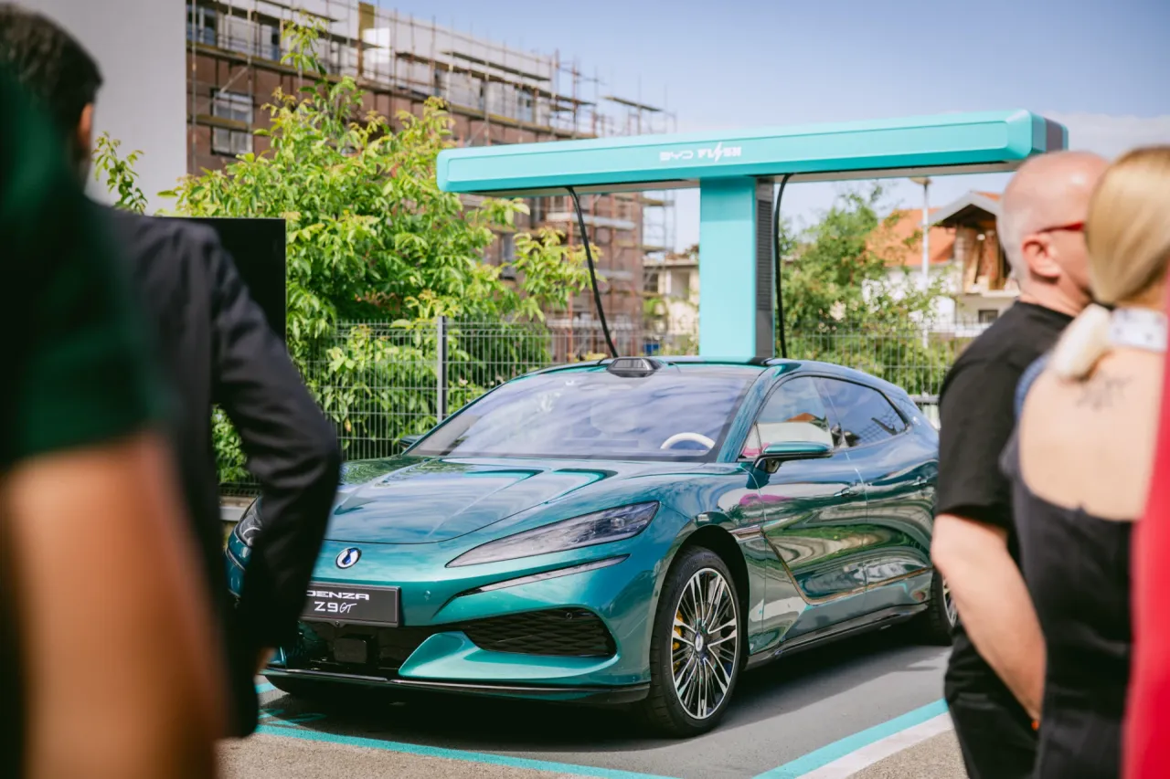 Predstavljena prva BYD FLASH Charging punionica u Hrvatskoj