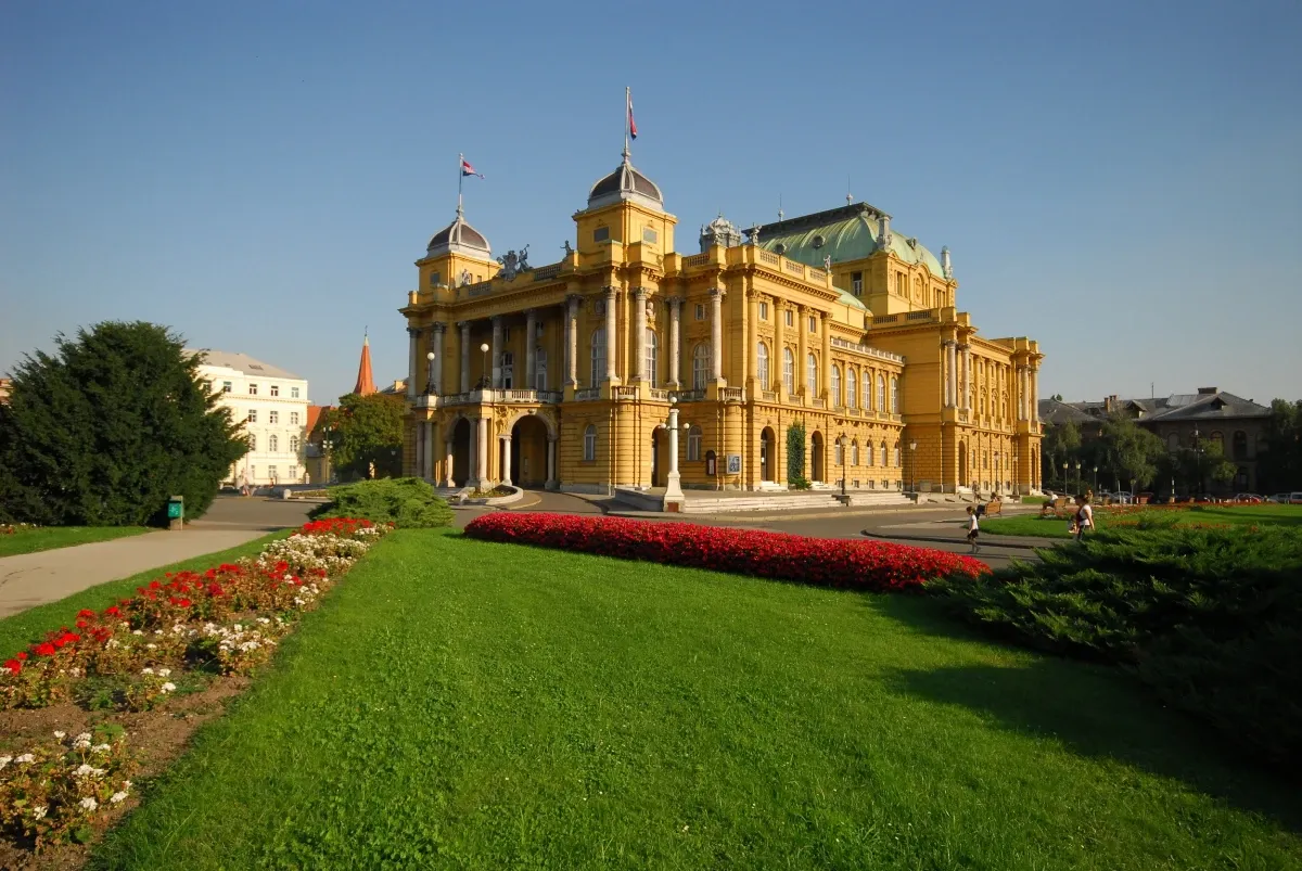 Zagrebački HNK postao prvo kazalište u regiji s AI conciergeom