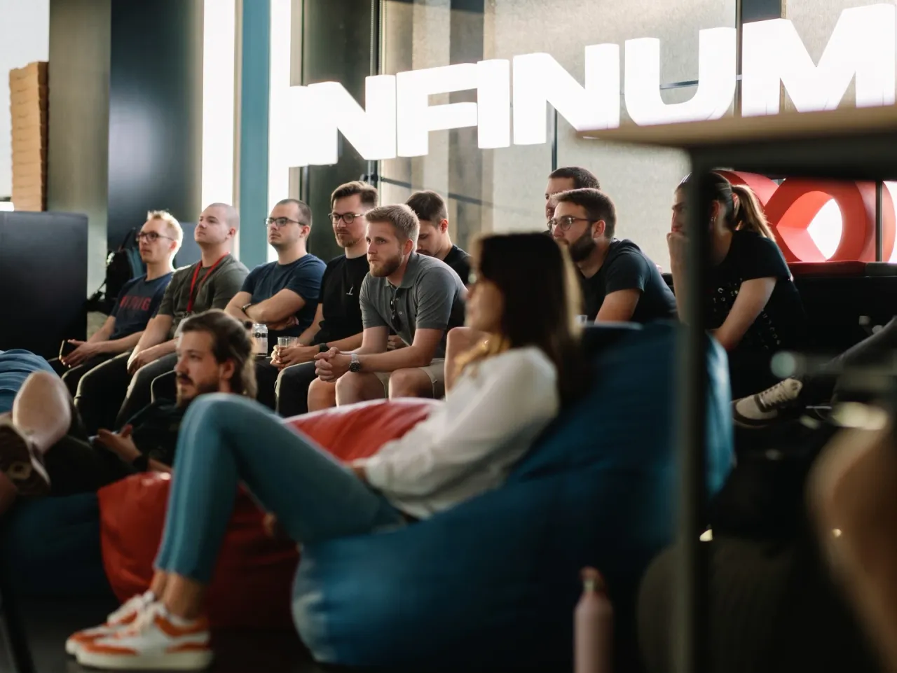 Infinum pokreće plaćeni program za studente koji žele graditi karijeru u eri AI