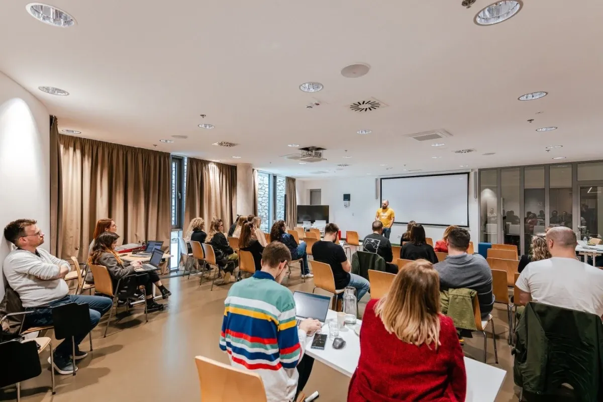 Stipendiju za jedinstvenu edukaciju osvojila 32 mala poduzetnika iz svih krajeva Hrvatske