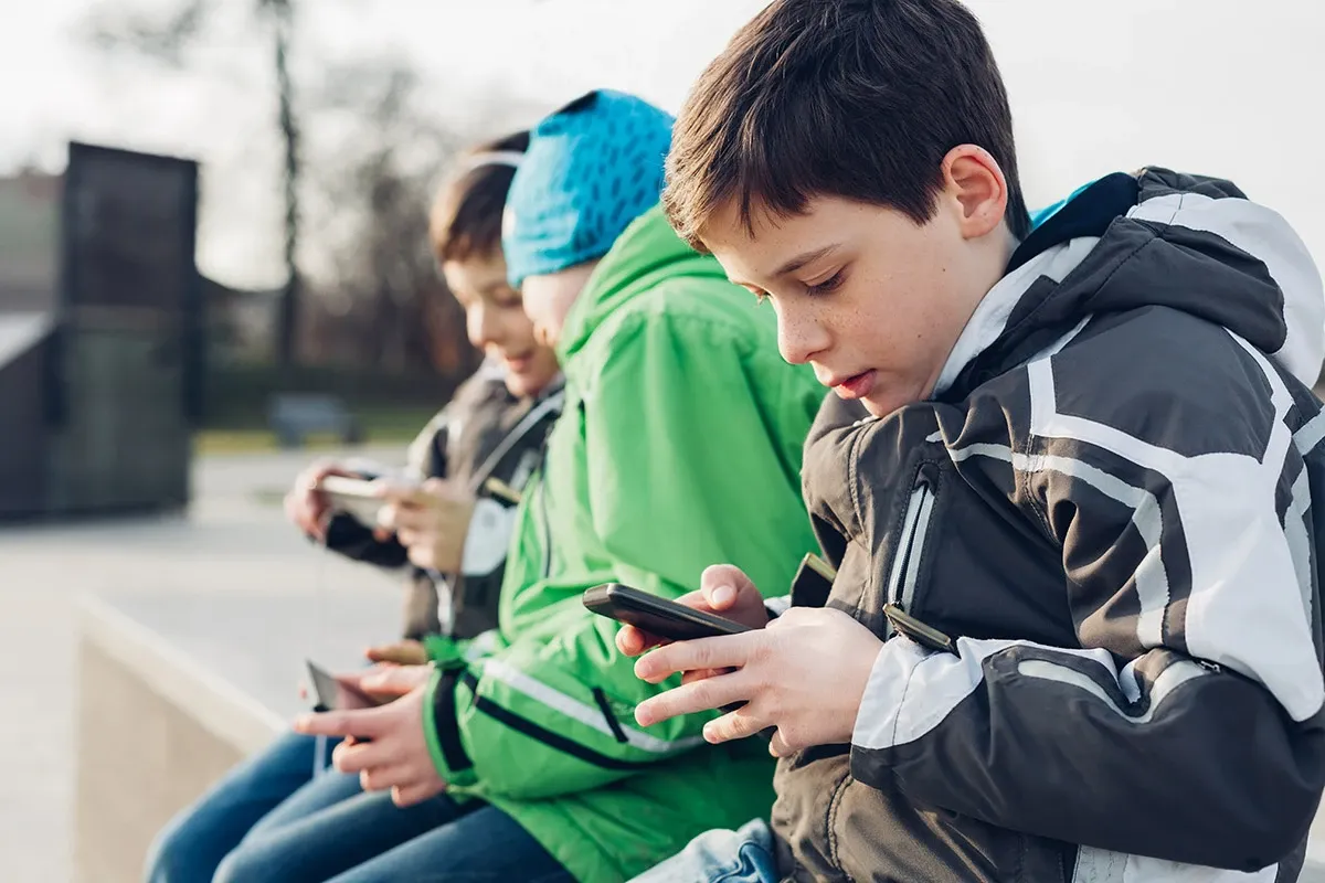 Kako zaštititi djetetov mobitel – vodič za roditelje
