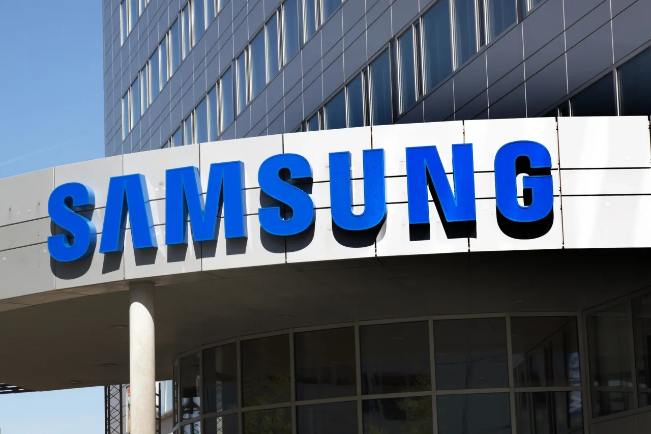 Samsung Swatchu mora platiti 11,6 milijuna dolara