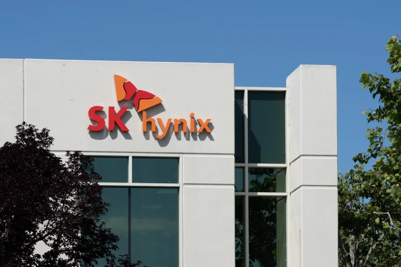 SK Hynix osigurao ASML-ovu EUV opremu vrijednu 8 milijardi dolara za proizvodnju HBM4 čipova