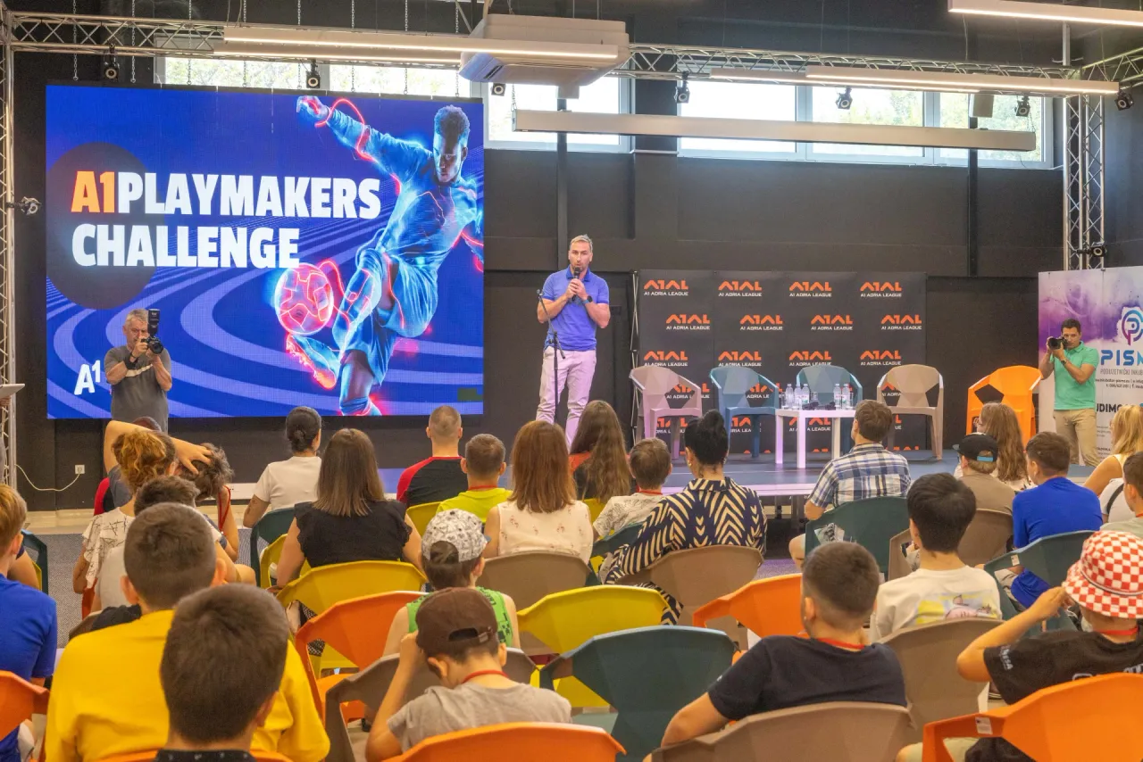 A1 Playmakers Challenge premijerno održan u Novskoj: spoj nogometa i gaminga oduševio mlade
