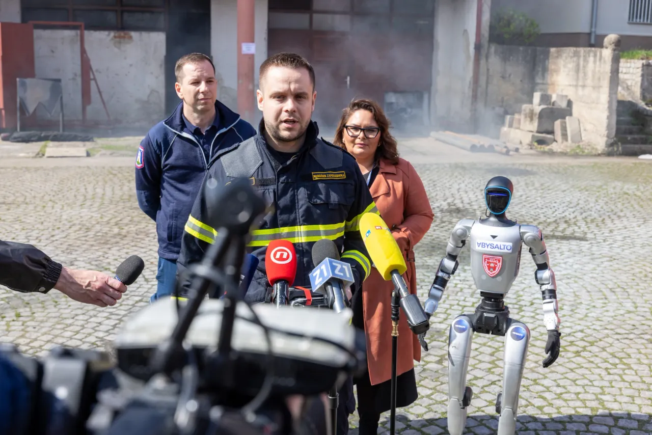 Održana demonstracija korištenja robota tijekom vatrogasne vježbe spašavanja u požaru