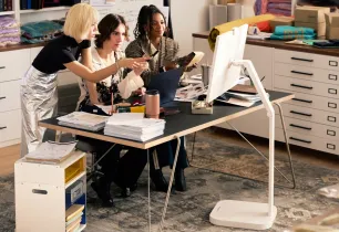 Novi LG Smart Monitor Swing ima fleksibilno postolje i zaslon osjetljiv na dodir