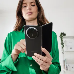 Ovaj pametni telefon neophodan je za minimalistički modni stil