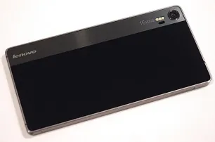 Lenovo predstavio fotoaparat-smartphone Vibe Shot
