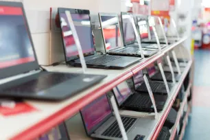 Isporuke računala pale u trećem kvartalu, Lenovo i dalje vodeći uz rast