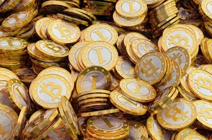 Bitcoin u problemima, pao je za gotovo 700 milijardi dolara u mjesec dana