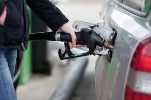 INFOGRAFIKA: Naftne kompanije masno zaradile na povećanju cijena goriva