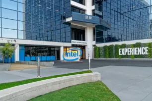 Samsung i Qualcomm nisu jedini: Apple želi kupiti Intel