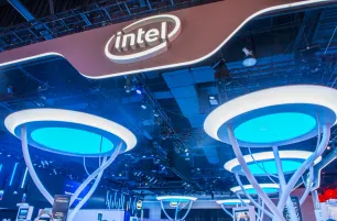 Intel predstavlja AI SoC za automobilski sektor