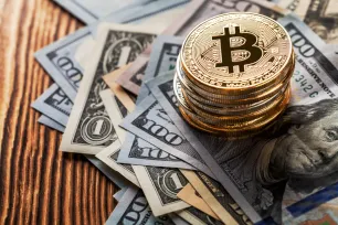 Bitcoin u prvoj polovici ove godine premašio 4,2 bilijuna dolara u transakcijama
