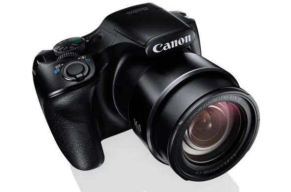 Canon predstavio nove lagane fotoaparate srednje klase