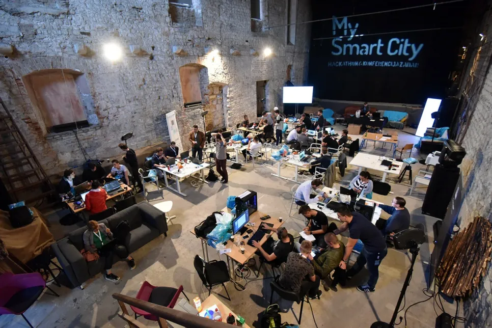 Rješenja za pametni gard na Na My Smart City konferenciji i hackathonu
