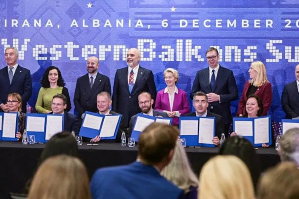 Određeno vrijeme za smanjenje naknada za podatkovni roaming između EU i Zapadnog Balkana
