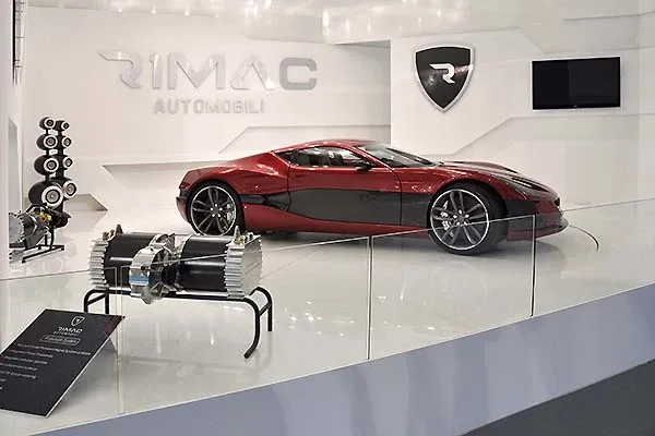ICTbusiness TV: Domaći električni automobil - Rimac Concept One i IBM Forum