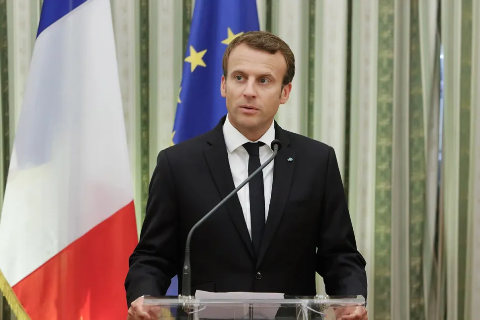 Macron poručuje da Europa neće blokirati Huawei